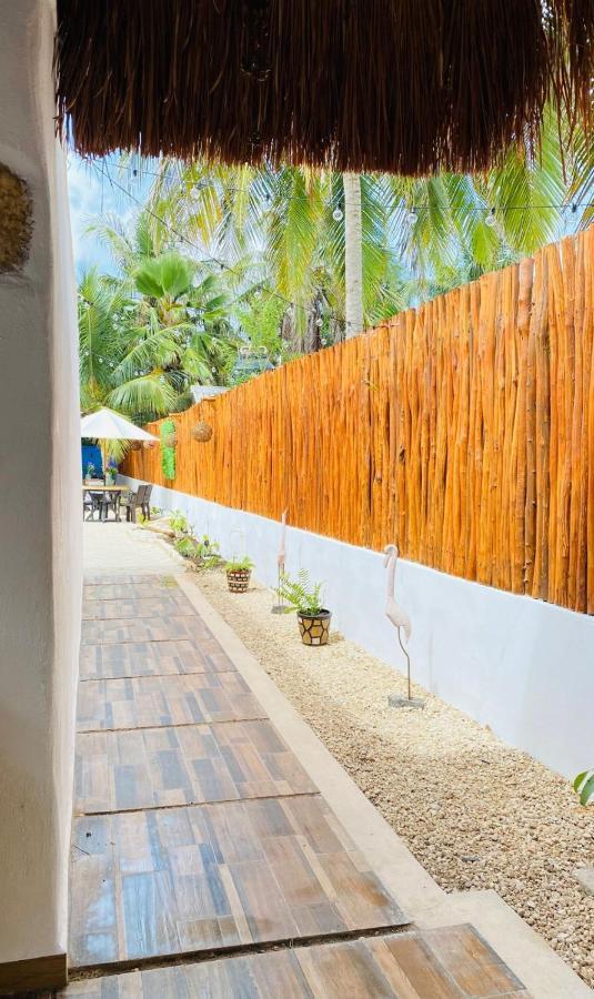 Casa Delfines Rio Lagartos 호텔 외부 사진